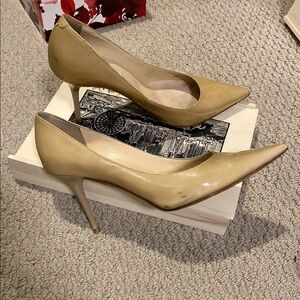 Jimmy Choo Elegant Tan Patent Leather Women's Heels